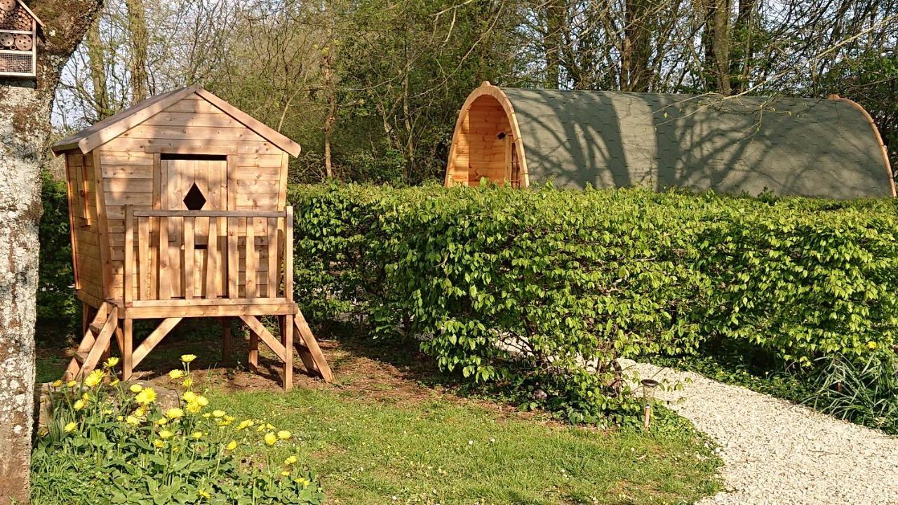 Cabane En Bois Avec Bain Nordique Asnieres-sur-Vegre ภายนอก รูปภาพ