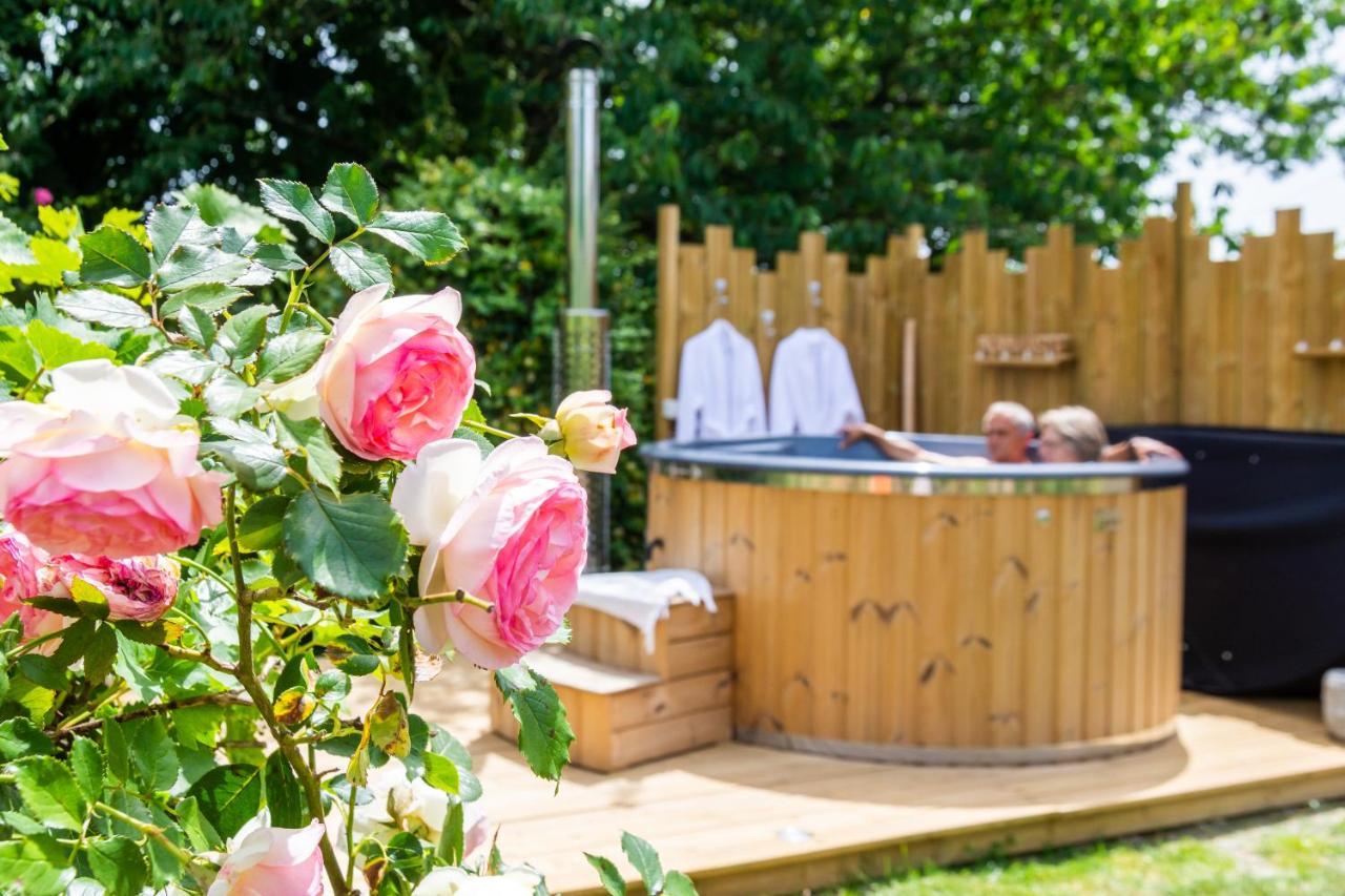 Cabane En Bois Avec Bain Nordique Asnieres-sur-Vegre ภายนอก รูปภาพ